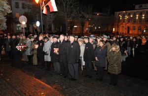 Komendanci PSG na lokalnych obchodach Święta Niepodległości 