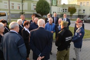 Francuscy kombatanci i polscy żołnierze AK z wizytą w Bezledach 
