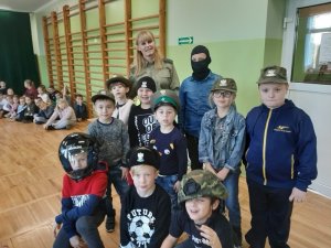 funcjonariusze z Placówki Straży Granicznej w Sępopolu spotkali się z uczniami z Zespołu Szkolno-Przedszkolnego w Sępopolu 