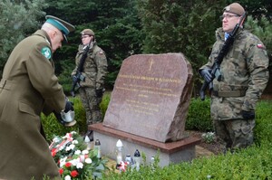 Obchody Dnia Pamięci Ofiar Obu Totalitaryzmów na Warmii i Mazurach 