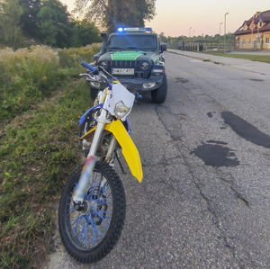 Motocyklista dalej nie pojechał 