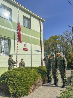 podniesienie Flagi Rzeczypospolitej Polskiej w Placówce Straży Granicznej w Sępopolu podniesienie Flagi Rzeczypospolitej Polskiej w Placówce Straży Granicznej w Sępopolu