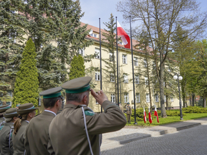 podniesienie Flagi Rzeczypospolitej Polskiej na terenie komendy Warmińsko-Mazurskiego Oddziału Straży Granicznej podniesienie Flagi Rzeczypospolitej Polskiej na terenie komendy Warmińsko-Mazurskiego Oddziału Straży Granicznej