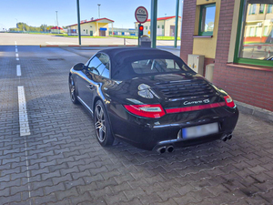 odzyskany samochód marki Porsche odzyskany samochód marki Porsche