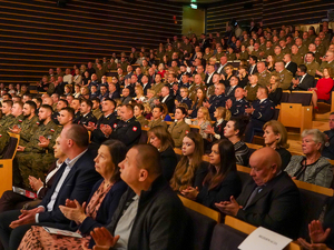 publiczność w trakcie koncertu publiczność w trakcie koncertu