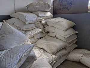 nielegalna fabryka papierosów nielegalna fabryka papierosów