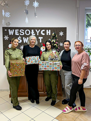 funkcjonariusze z Placówki Straży Granicznej w Węgorzewie odwiedzili Dom Dziecka w Giżycku funkcjonariusze z Placówki Straży Granicznej w Węgorzewie odwiedzili Dom Dziecka w Giżycku