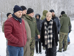 delegacja podczas wizyty na odcinku granicy tzw. "zielonej" delegacja podczas wizyty na odcinku granicy tzw. "zielonej"