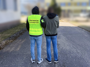 zatrzymany mężczyzna, zamieszany w handel nielegalnymi papierosami zatrzymany mężczyzna, zamieszany w handel nielegalnymi papierosami