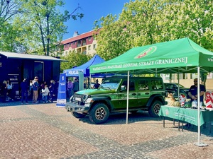 funkcjonariusze z PSG w Gołdapi wzięli udział w projekcie profilaktycznym z użyciem pojazdu Escape Truck. funkcjonariusze z PSG w Gołdapi wzięli udział w projekcie profilaktycznym z użyciem pojazdu Escape Truck.