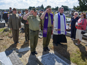 oddali hołd Bohaterom funkcjonariusze oddali hołd Bohaterom