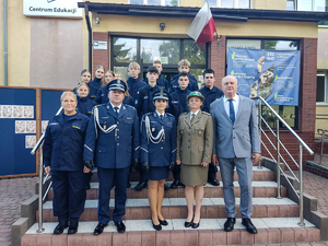 rozpoczęcie roku szkolnego w nowych klasach mundurowych rozpoczęcie roku szkolnego w nowych klasach mundurowych