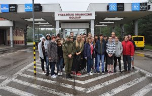 Wizyta uczniów w przejściu granicznym w Gołdapi 