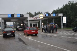 Wizyta uczniów w przejściu granicznym w Gołdapi 